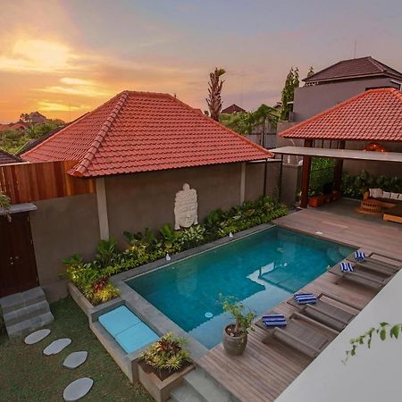 Uwu Villas Canggu  Luaran gambar